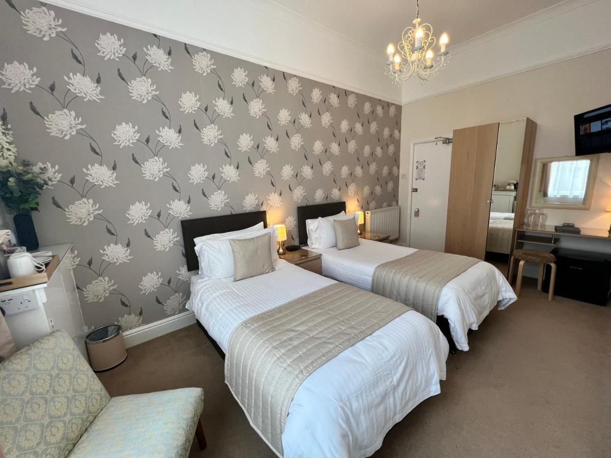 Birkdale Guest House Shanklin Esterno foto