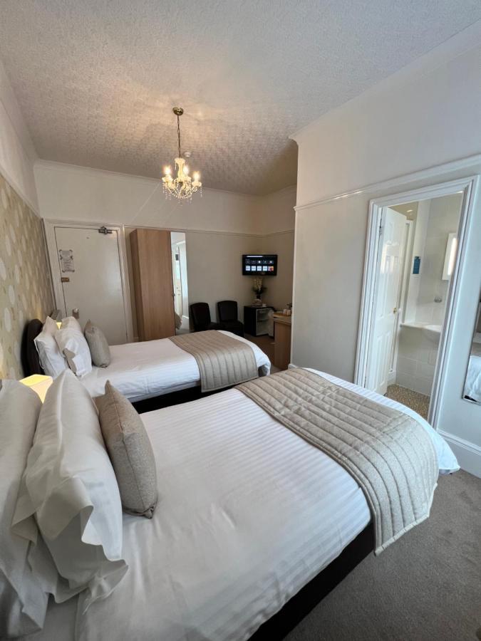 Birkdale Guest House Shanklin Esterno foto