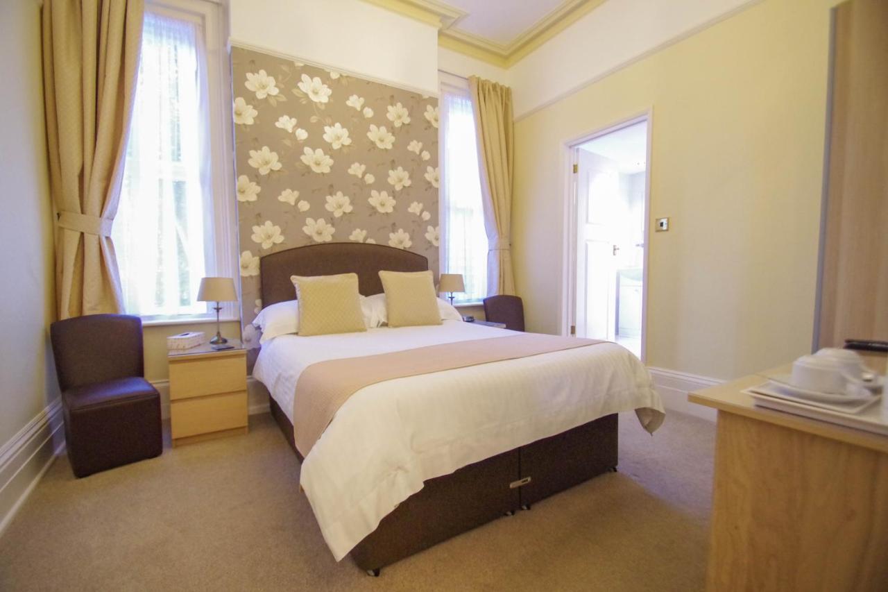 Birkdale Guest House Shanklin Esterno foto